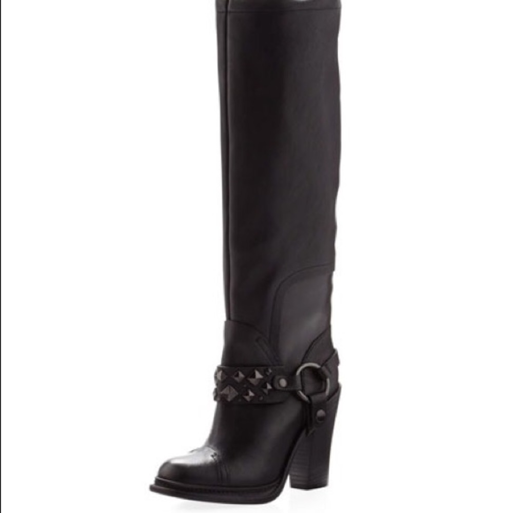 Vera Wang leather Boots